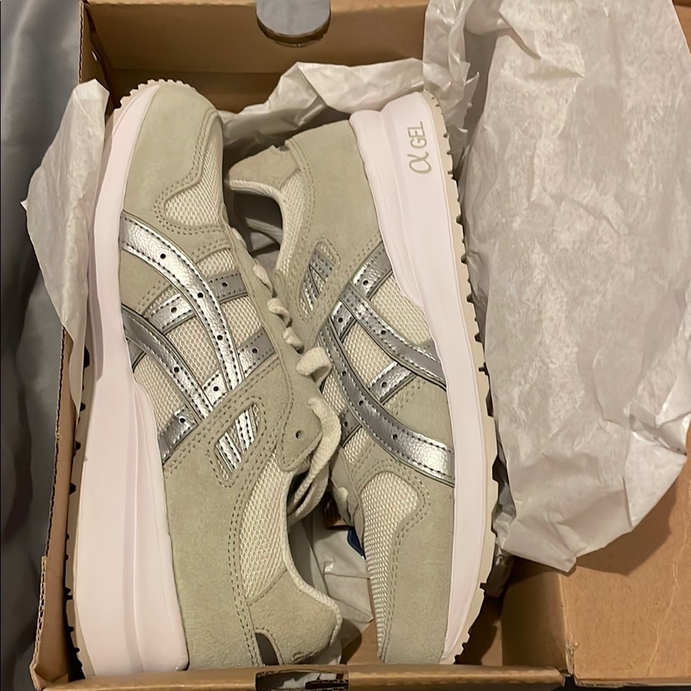 Women's Green Silver and Cream ASICS Sneakers